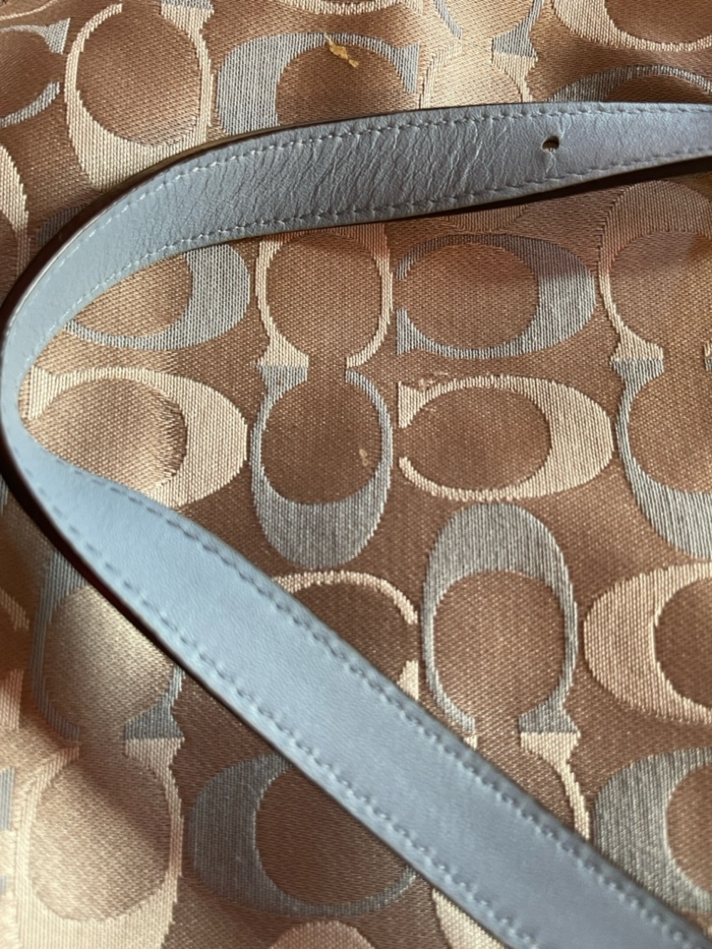 Coach F17676 Gallery East West Blue multi tote. Good condition. - Picture 12 of 13